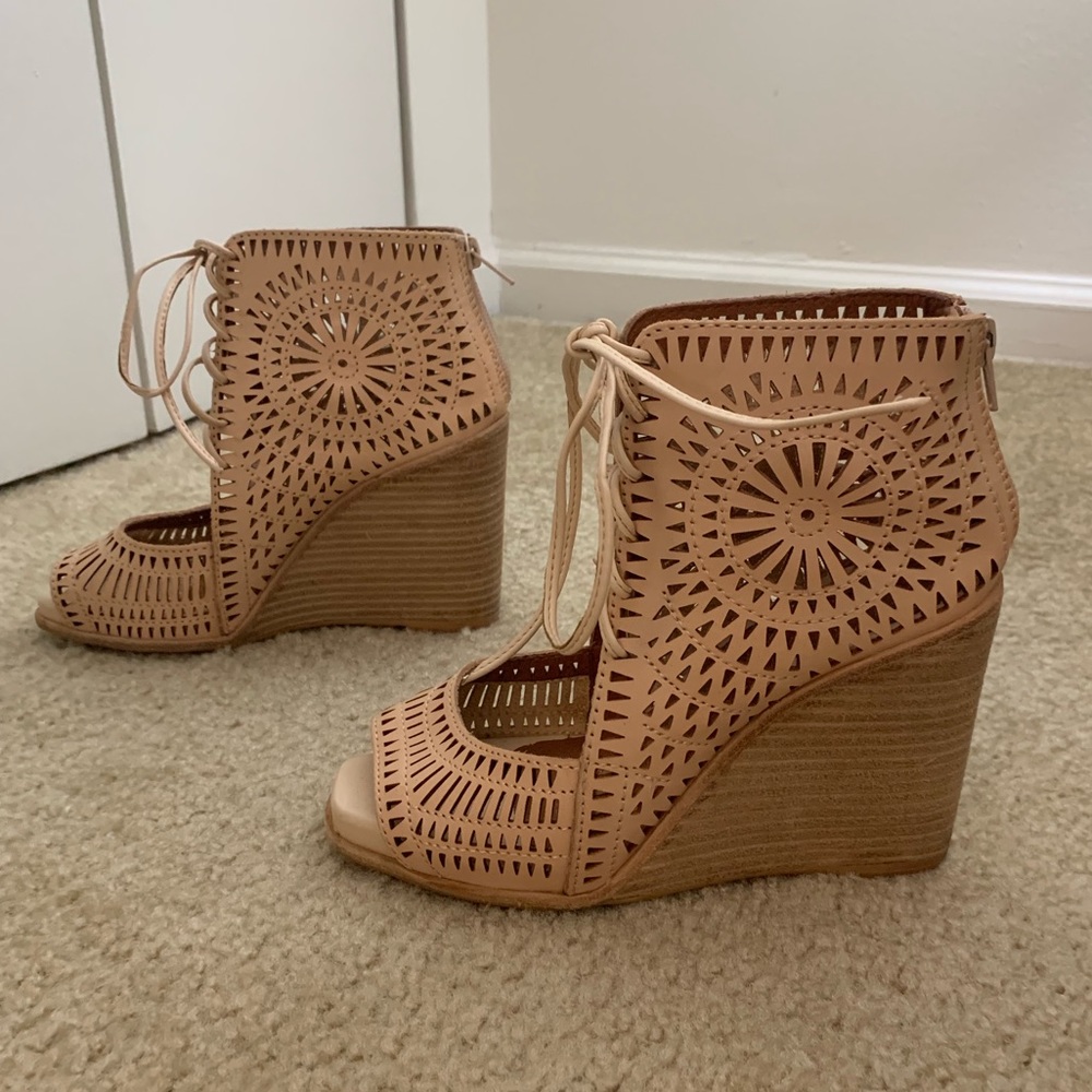 Jeffrey Campbell Rayos Wedges